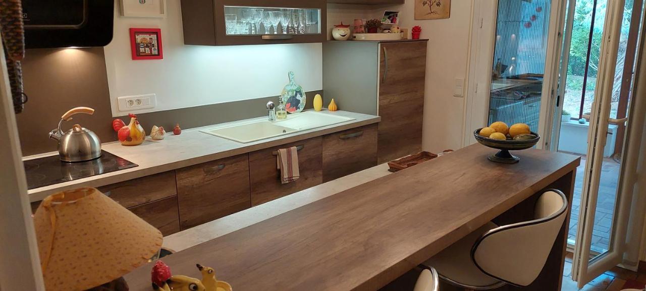 Bed and Breakfast Etxe Laminak Sisteron Esterno foto