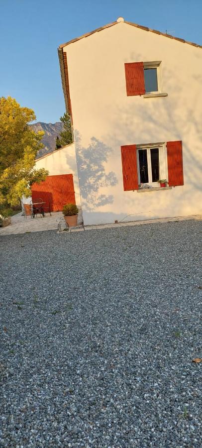 Bed and Breakfast Etxe Laminak Sisteron Esterno foto